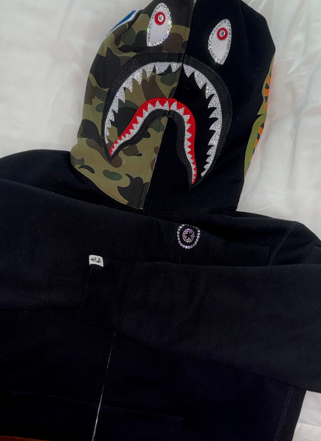 지코착용 스와로브스키 x 베이프 후드집업 20주년 상품이미지5