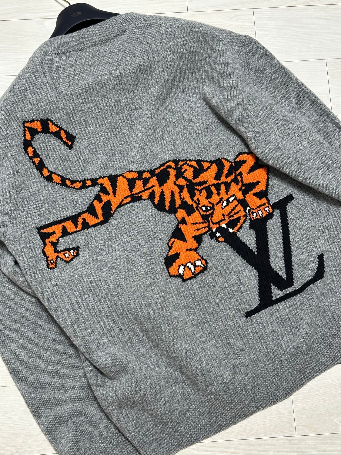 루이비통 인타르시아 풀오버 타이가 니트 XXL 국내판 상품이미지5