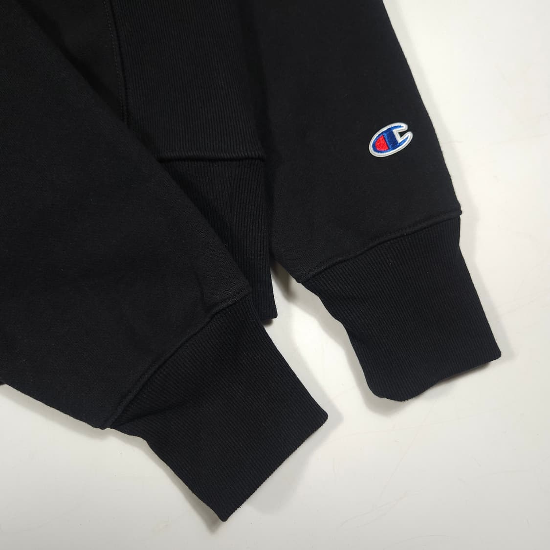 챔피온 리버스위브 맨투맨 블랙 상품이미지4