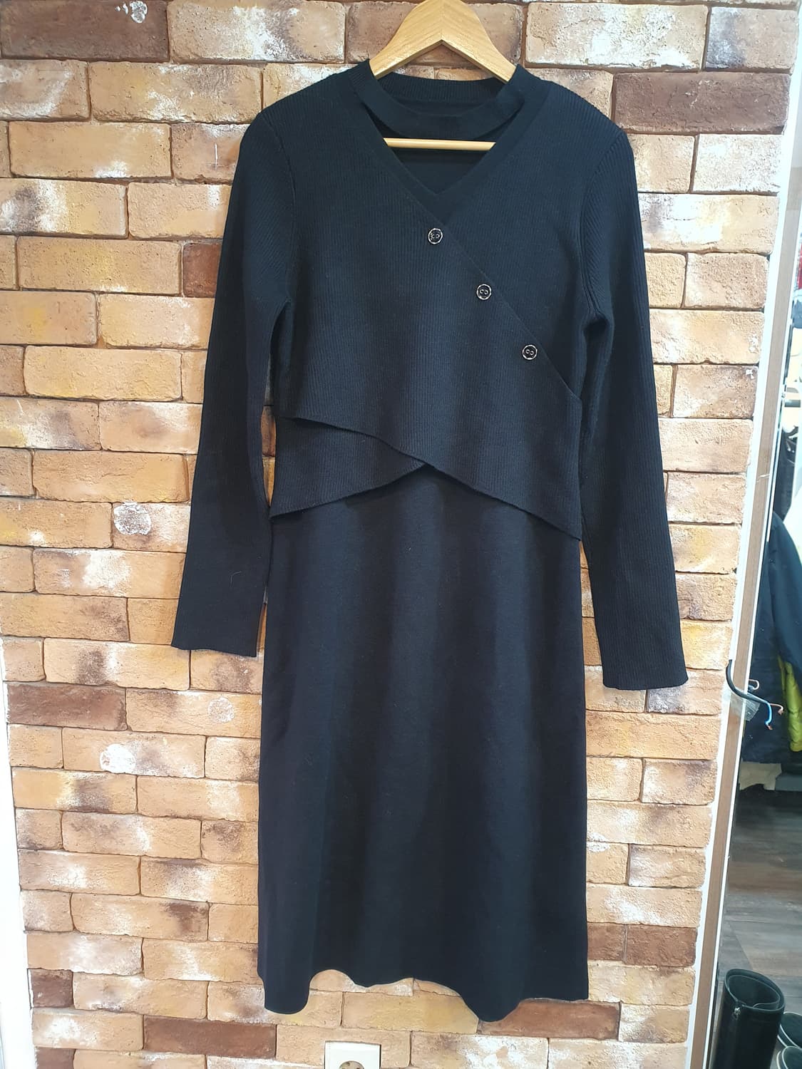 새상품)쿠오세  블랙 원피스  상품이미지1