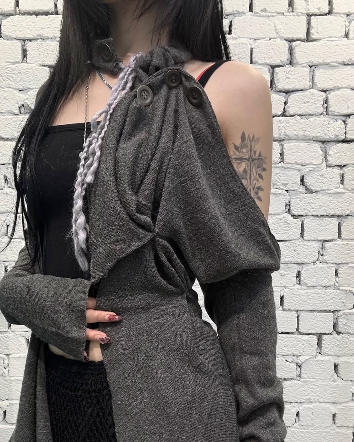 Asymmetric Draped Scarf Layered Knit Top 상품이미지4