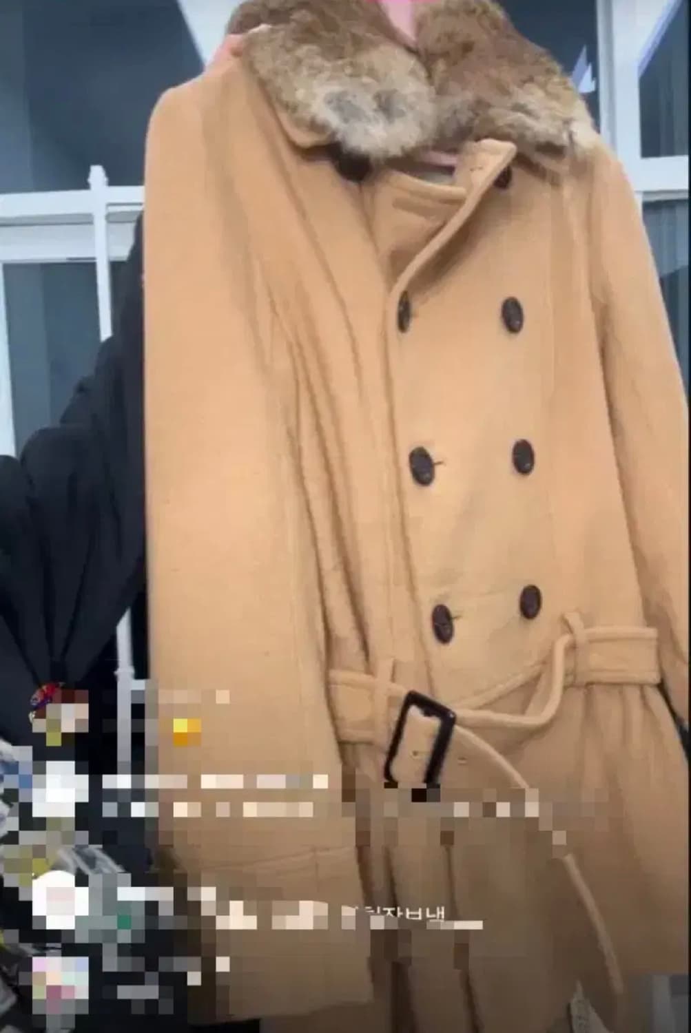 잉그니 살구브라운 더블 단추 퍼 코트 상품이미지1