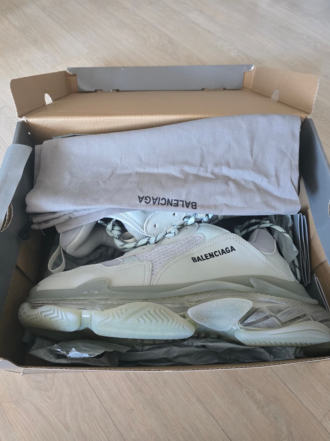 발렌시아가 클리어솔 트리플s 새상품 상품이미지1