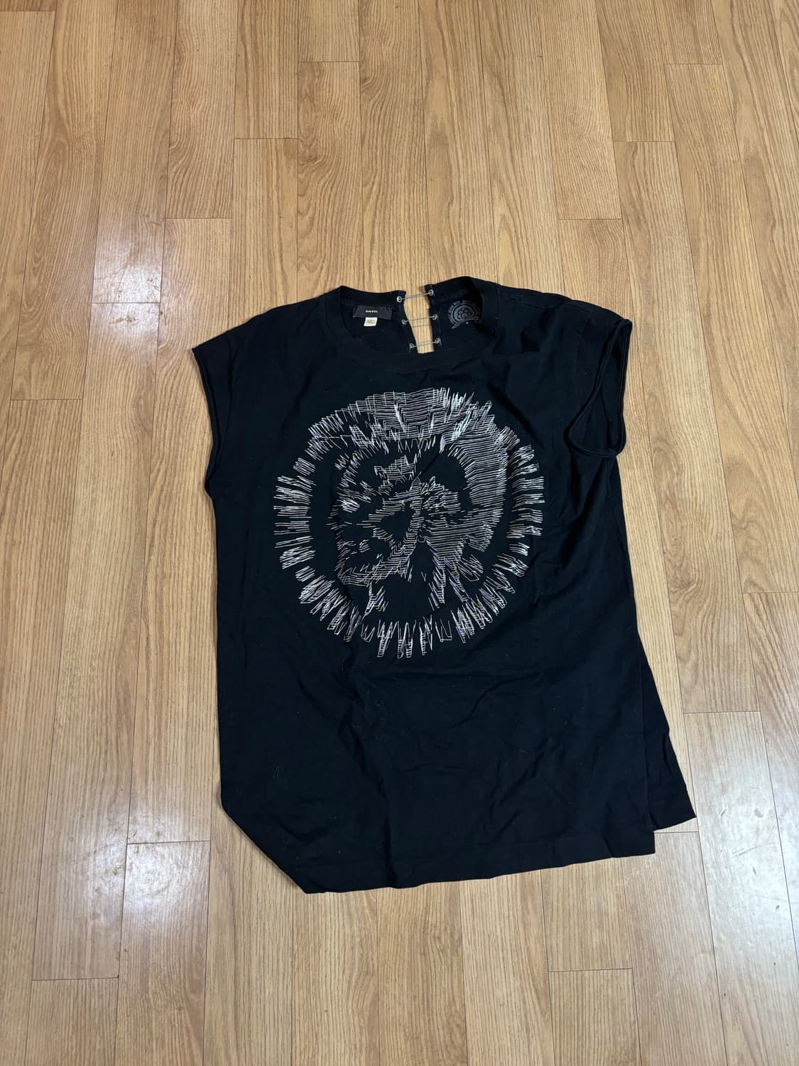 Only The Brave Solid Sleeveless T-Shirt 상품이미지1