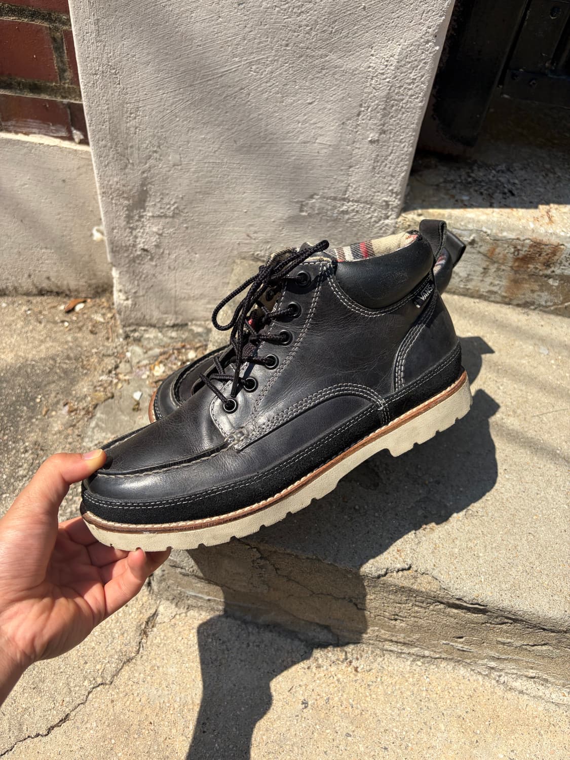 260) Vans 블랙 레더 목토 워크부츠  상품이미지3