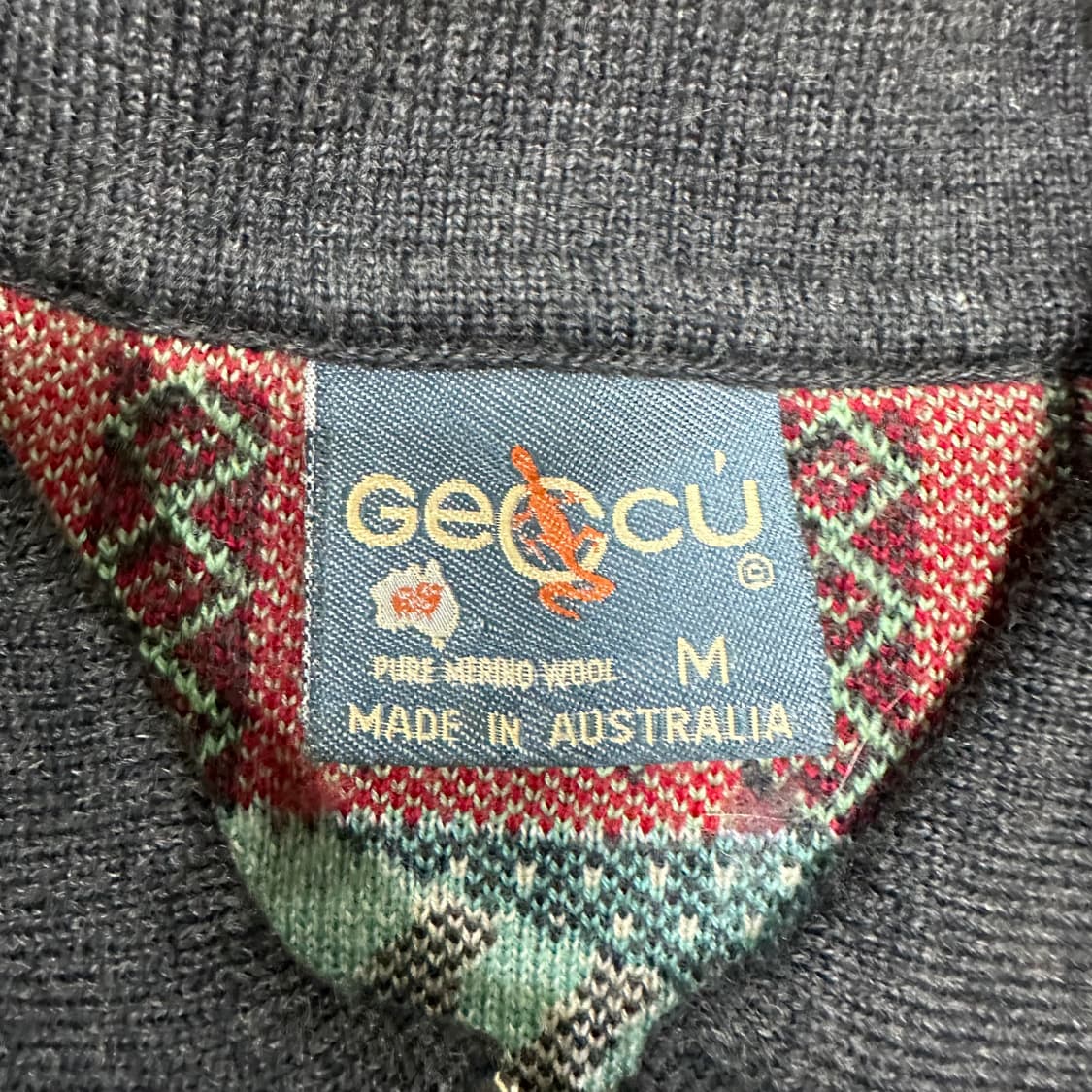 ✨ (바배) 게쿠 울100 반집업 니트  상품이미지3