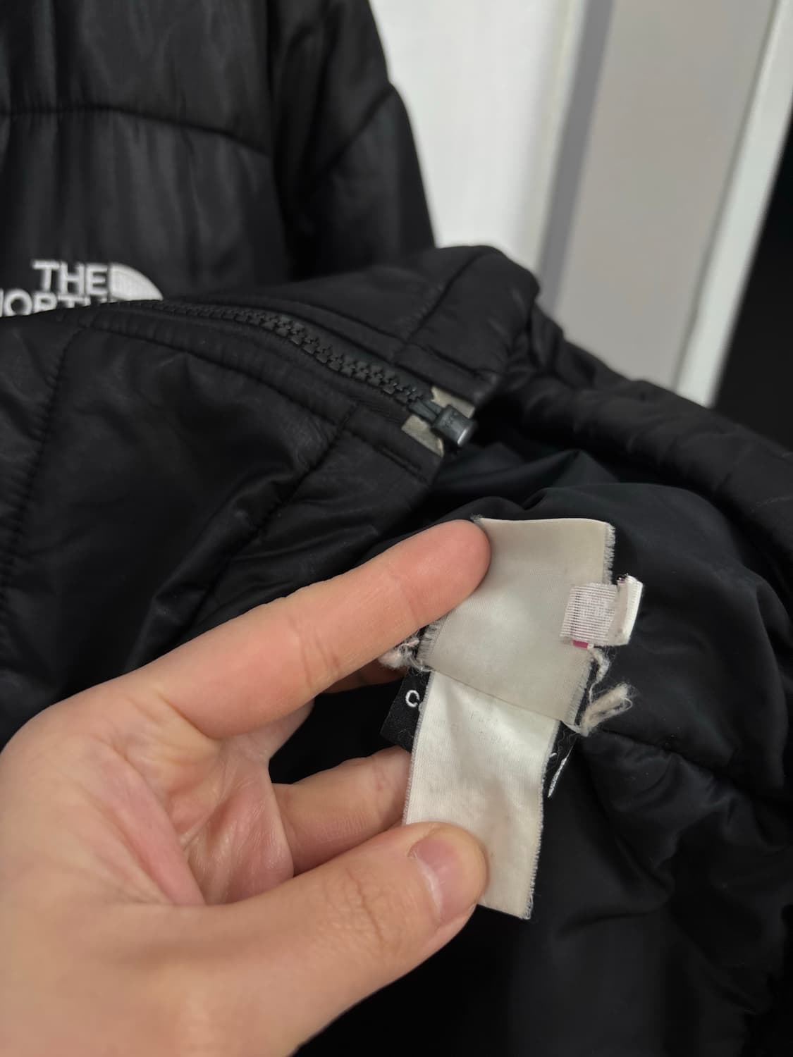 노스페이스 경량패딩 상품이미지6