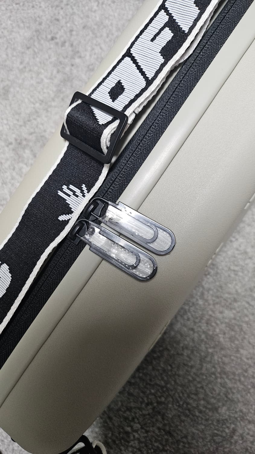 Off-White 오프화이트 X 아모레 퍼시픽 프로텍션백 상품이미지6