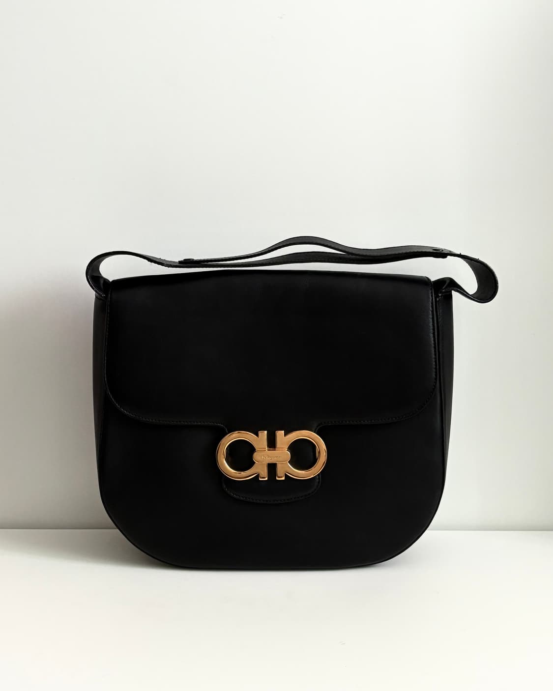 Ferragamo 페라가모 간치니 숄더백 금장 상품이미지1