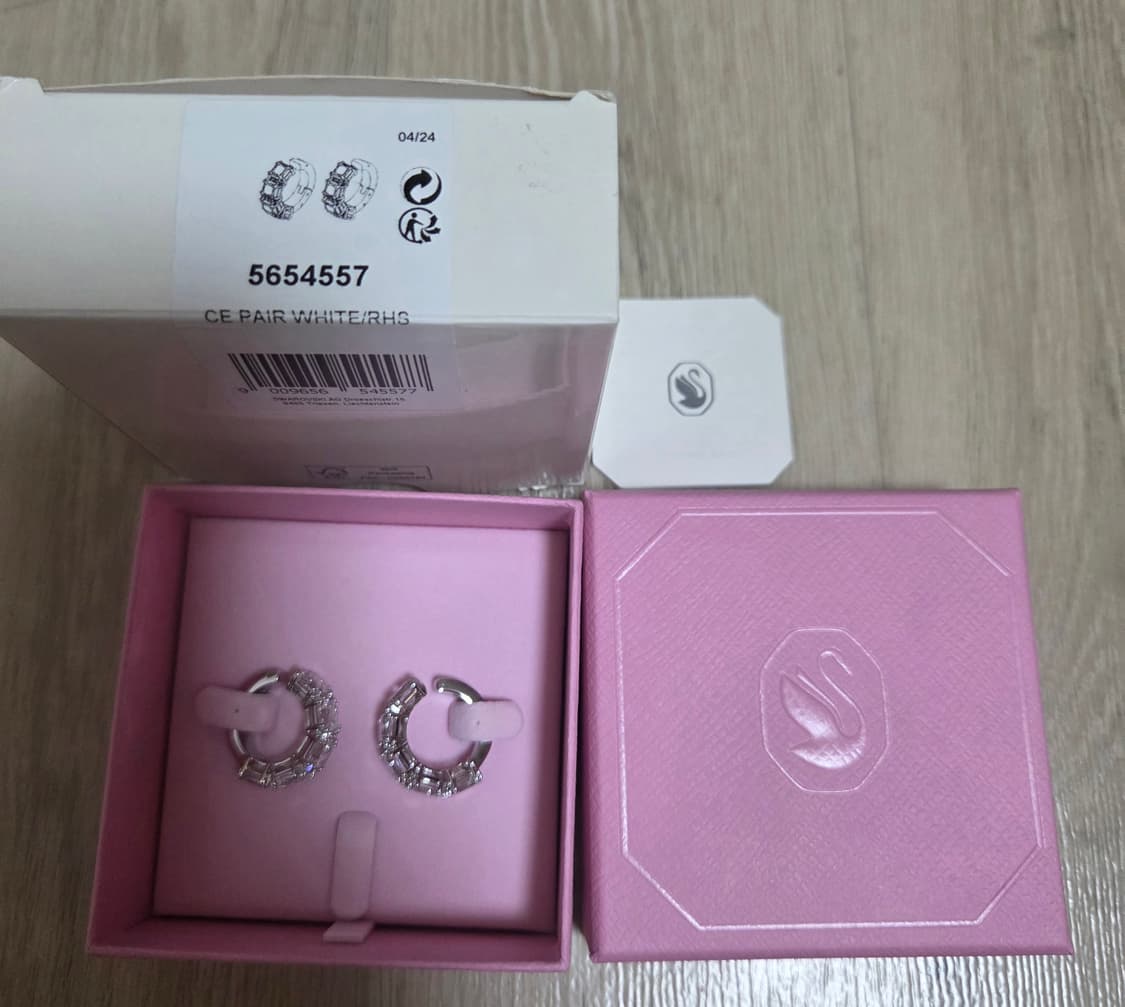 새제품)스와로브스키 매트릭스 클립형(이어커프)귀걸이 정품 상품이미지7