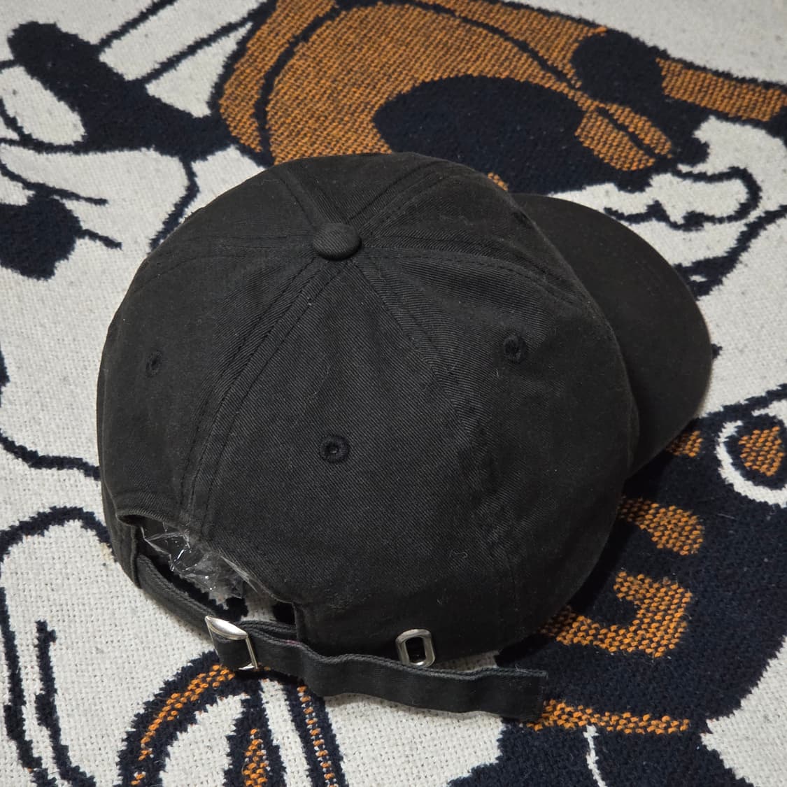 스투시 재팬 화이트 자수 볼캡 상품이미지3