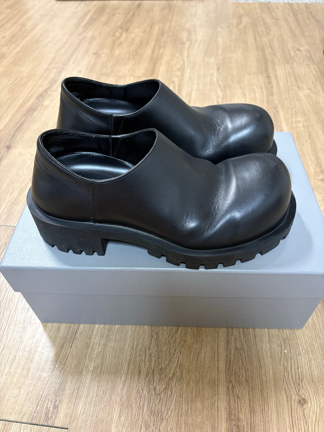 발렌시아가 허머 더비 41사이즈 상품이미지1