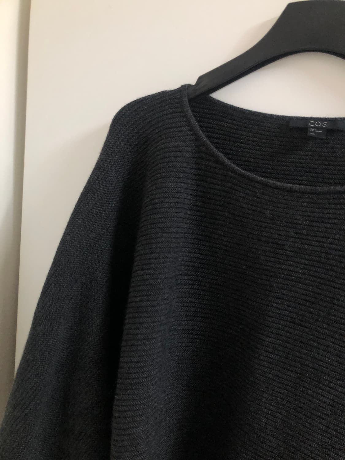 COS 니트 상품이미지3