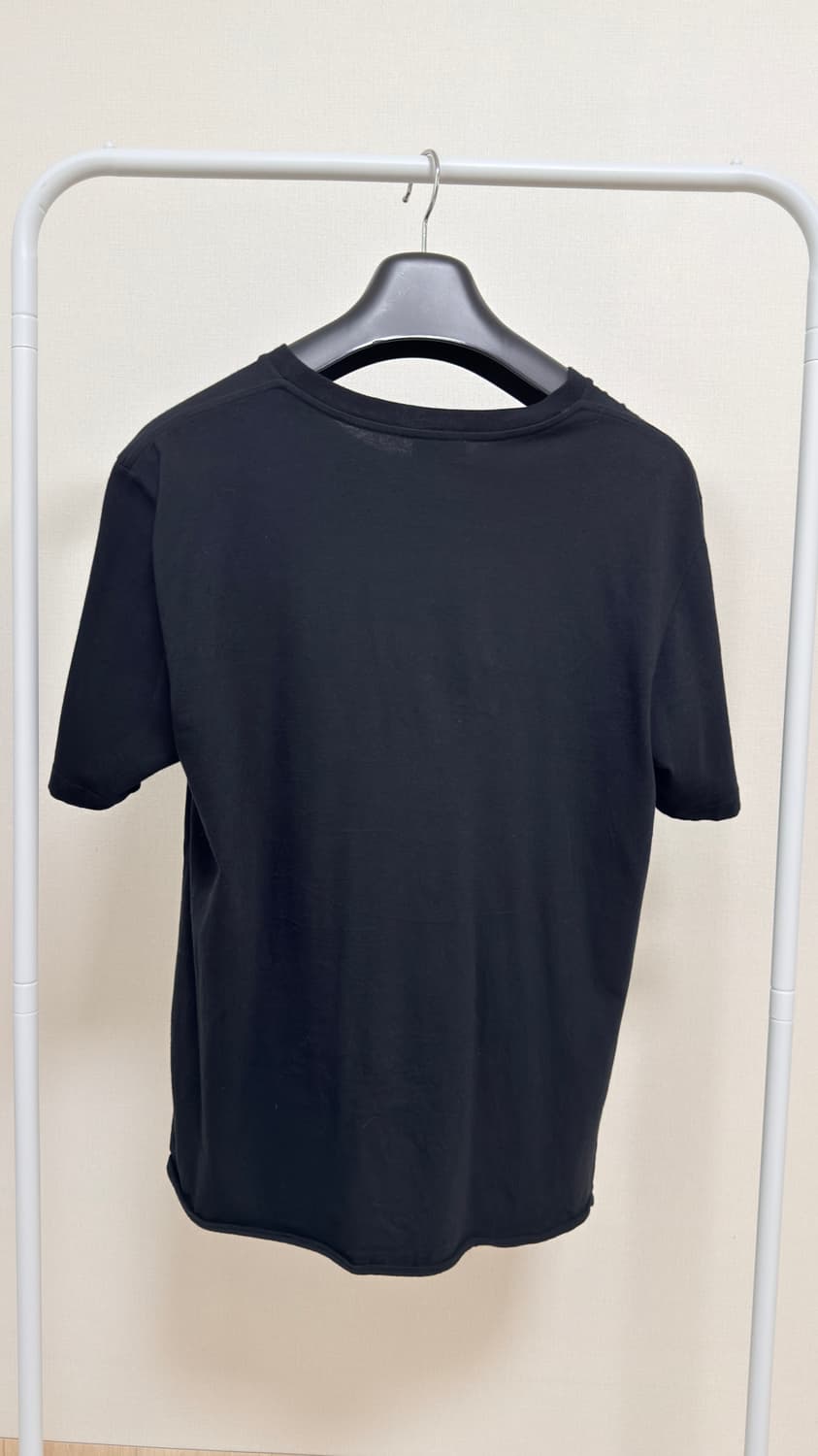 생로랑 19ss LOVE 실버 프린팅 반팔 상품이미지3