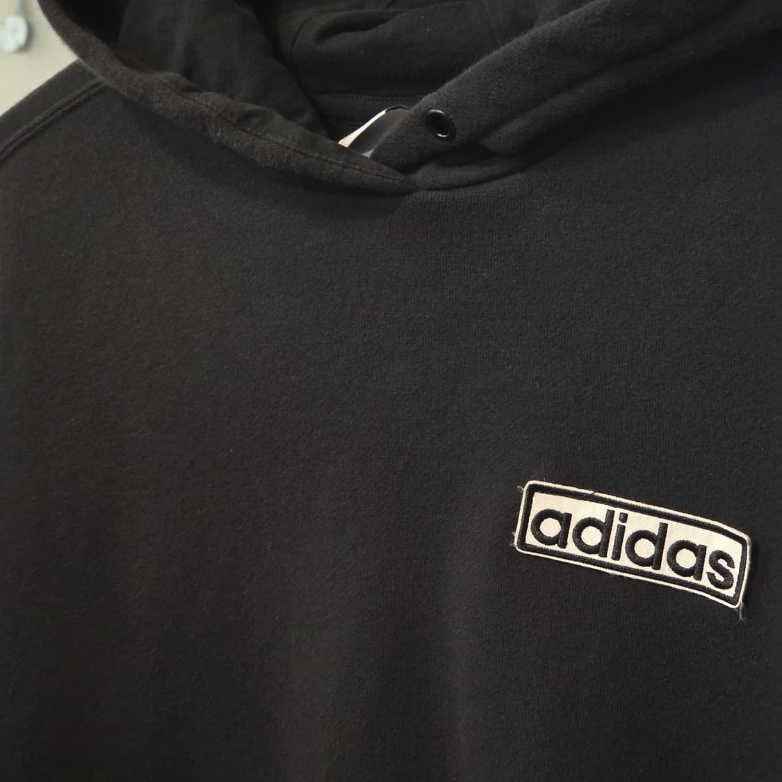아디다스 사이드 버튼 반크롭 후드티 상품이미지2