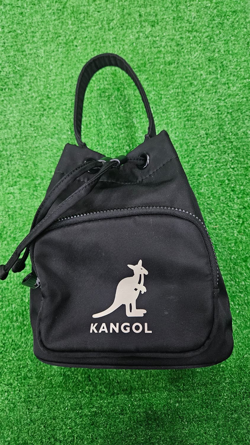 캉골 블랙 드로우스트링 미니백 상품이미지1