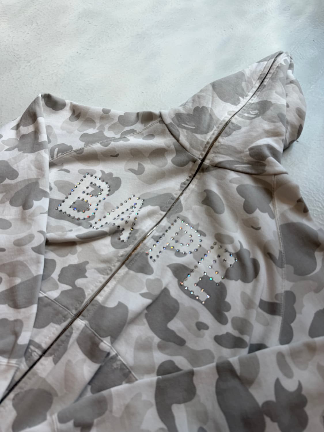 Bape x Swarovski 카모 풀집 후드 상품이미지2