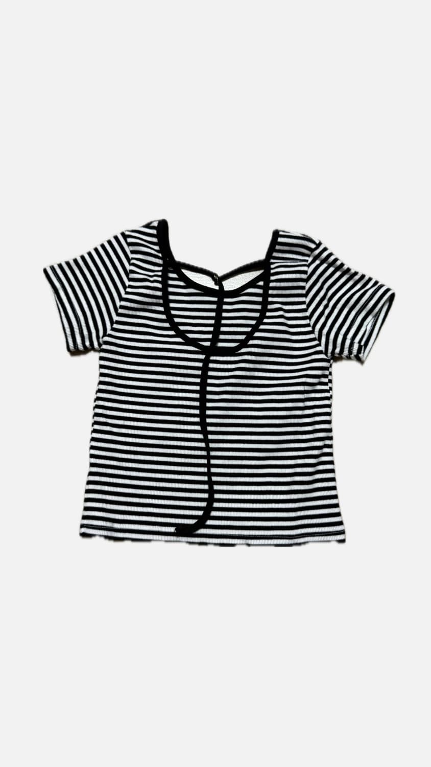 백 트임 스트라이프 크롭 티셔츠 상품이미지2