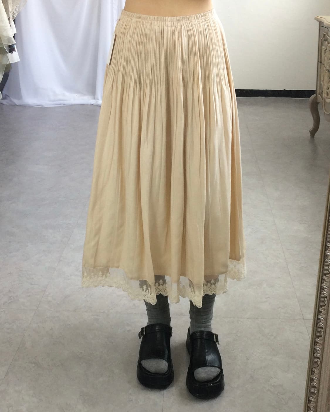 Lace point pleats long skirt 상품이미지6
