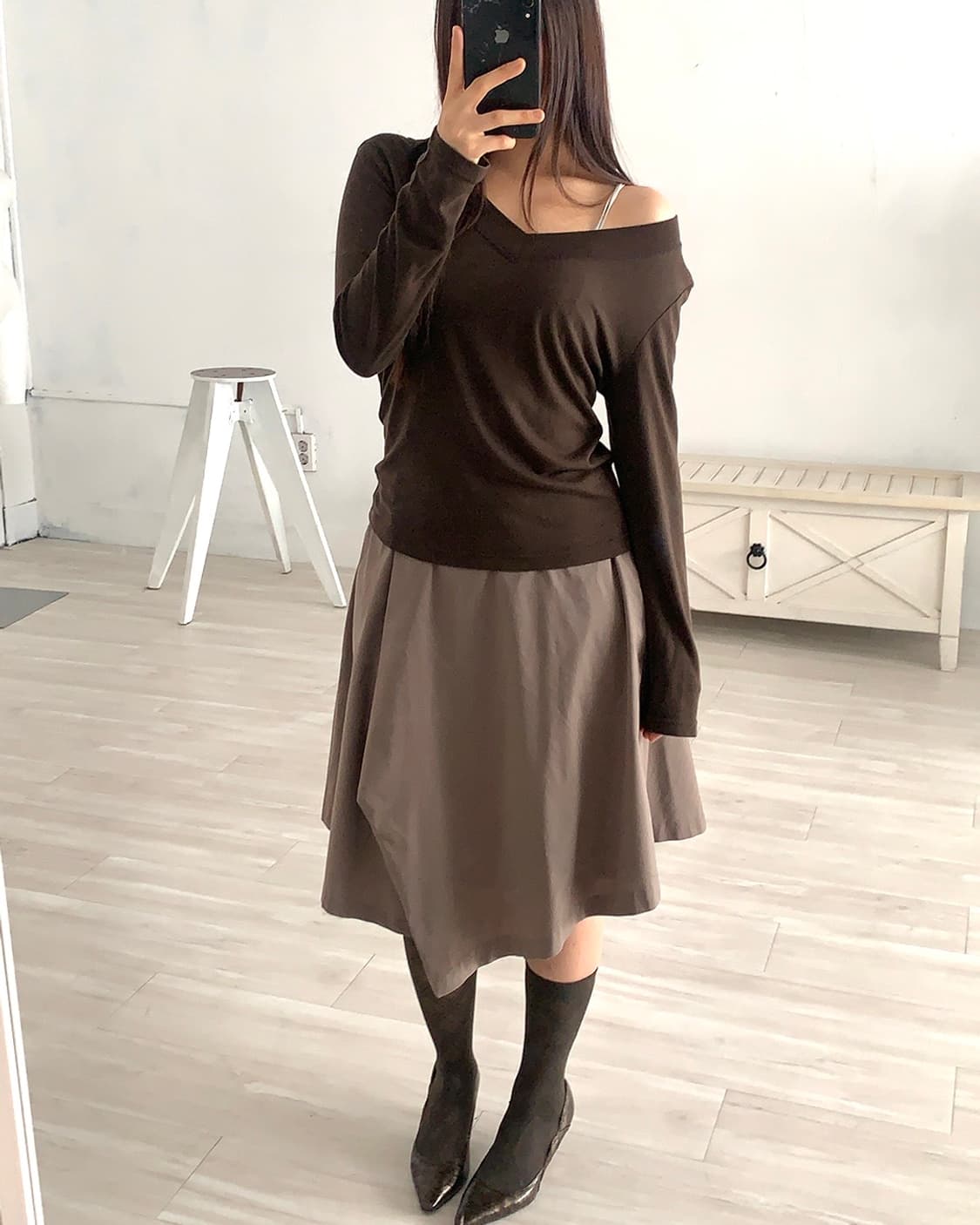 Brown V-Neck Long Sleeve 상품이미지6