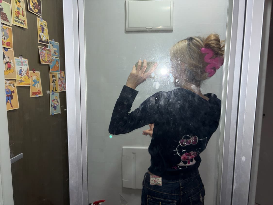 갸루 헬로키티 벨벳 후드집업 상품이미지1