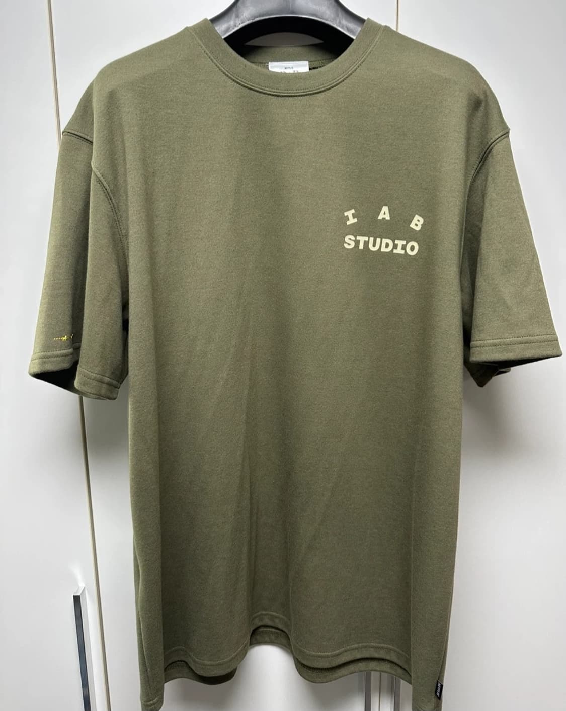 아이앱스튜디오 넷플 D.P. 콜라보티셔츠 XL 상품이미지1