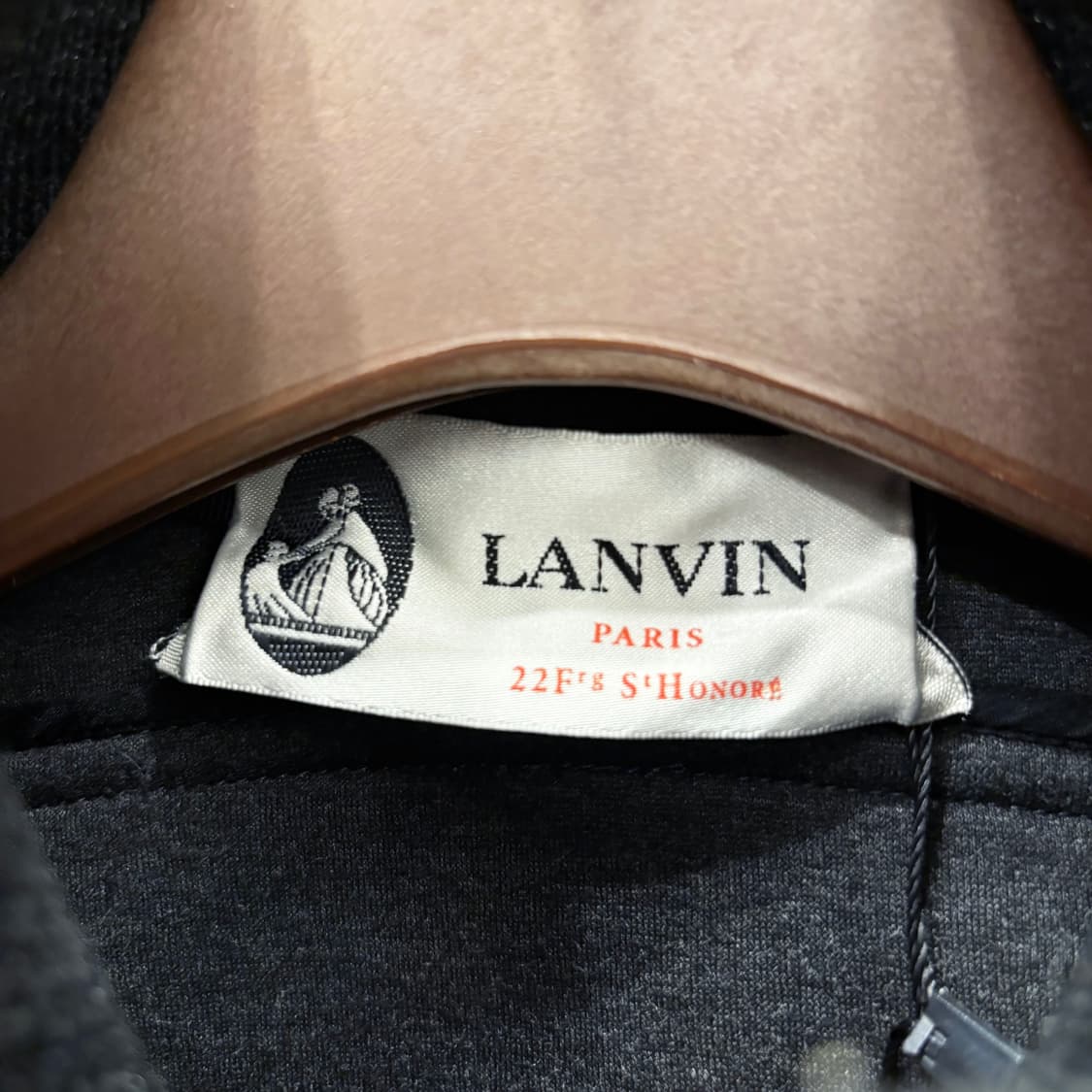 랑방 하이넥 집업 자켓 클래식 미니멀 벨벳 원단 니트 시보리 디테일 블랙 상품이미지6