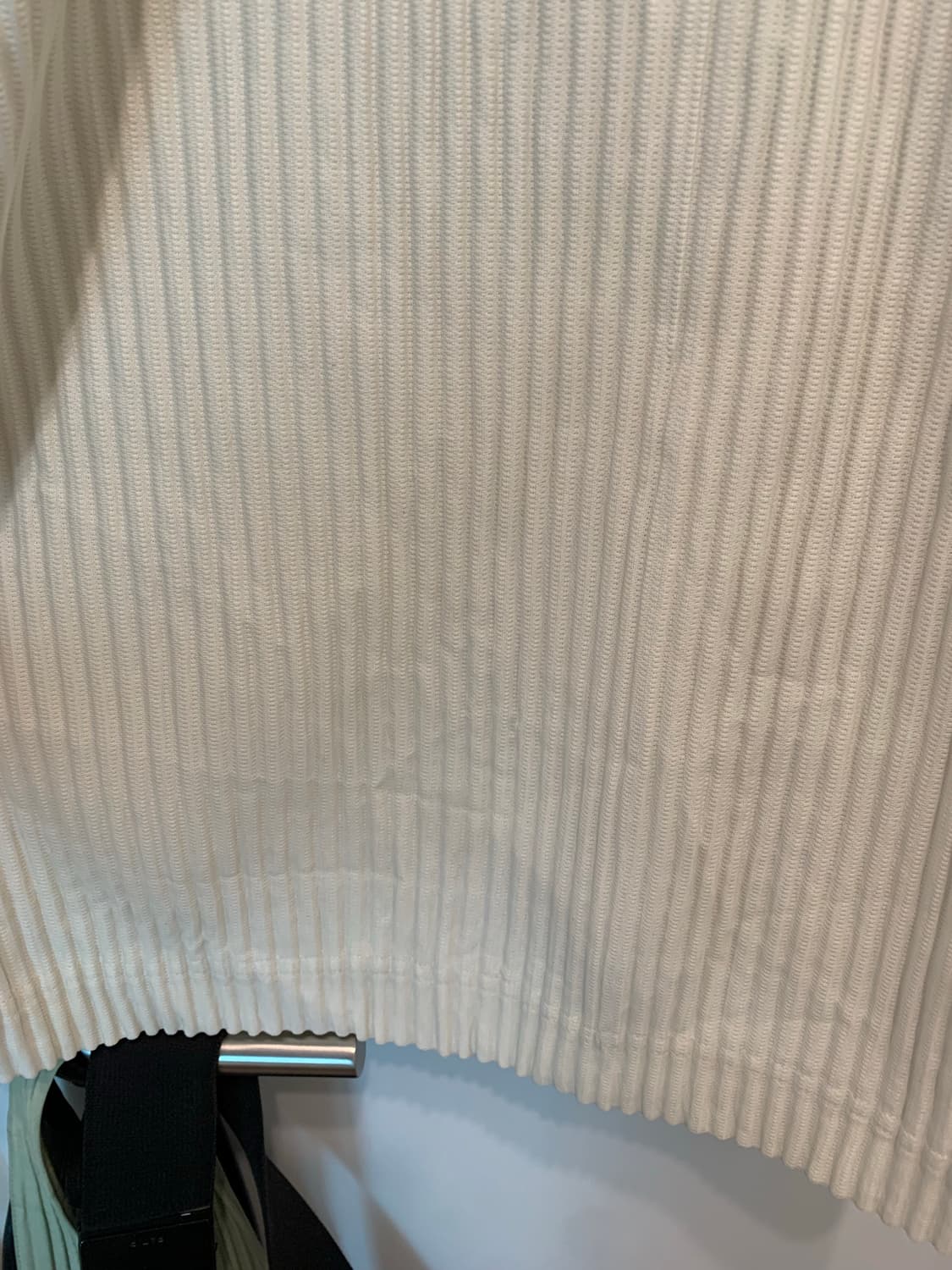 옴므플리세 아이보리 카라티 상품이미지3