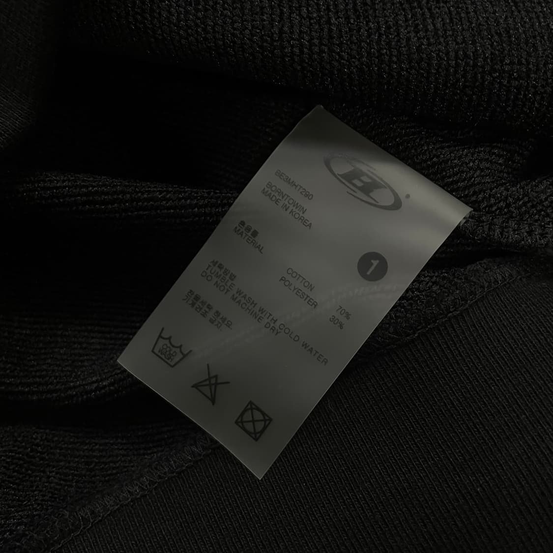 본투윈 서울 팝업 스토어 후드티 블랙 상품이미지4