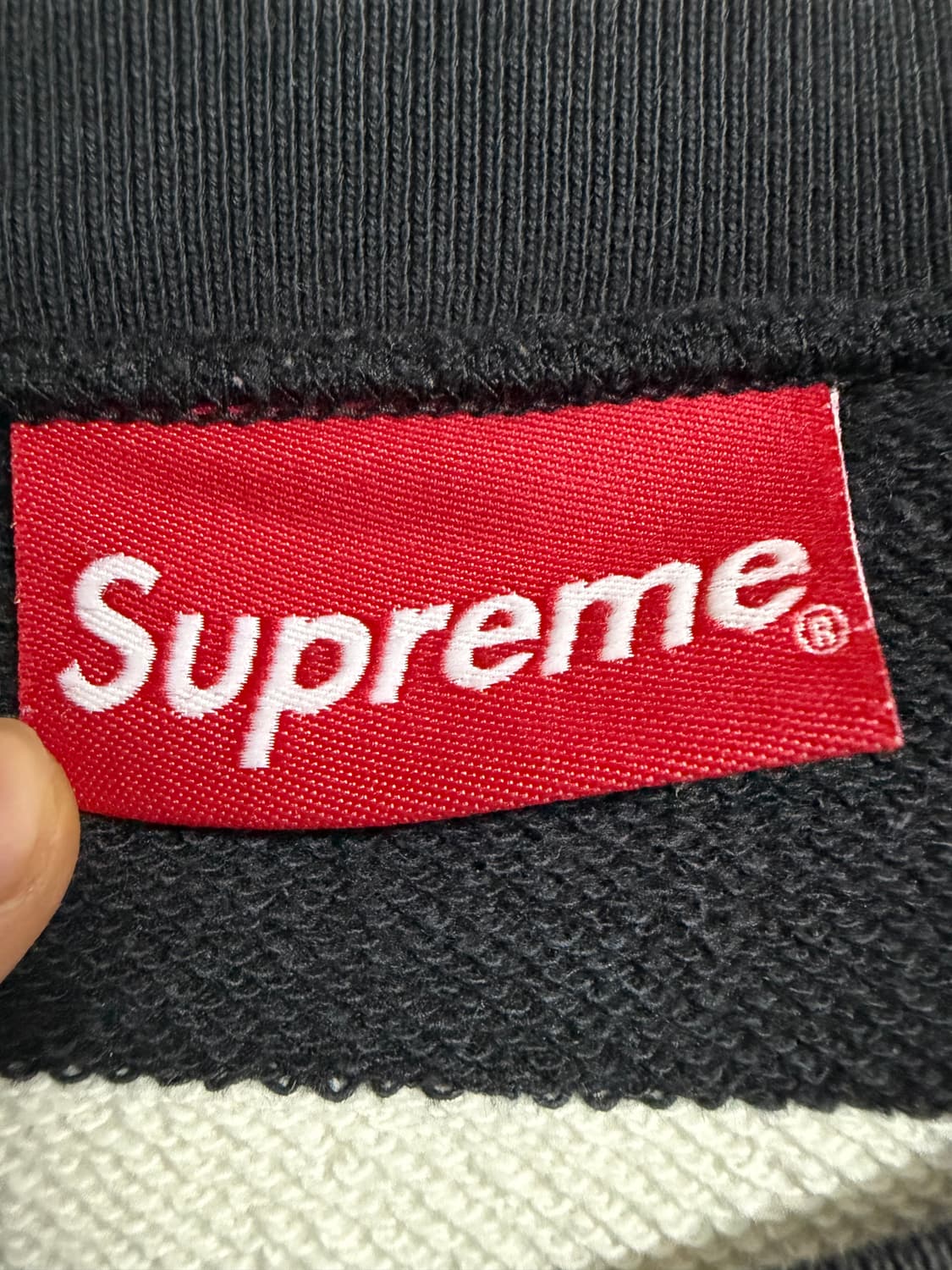 슈프림 단가라 맨투맨 상품이미지3