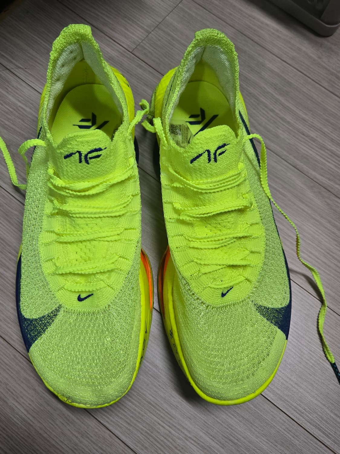 나이키 알파플라이3 우먼스260 팝니다.(남자255와 동일) 상품이미지1