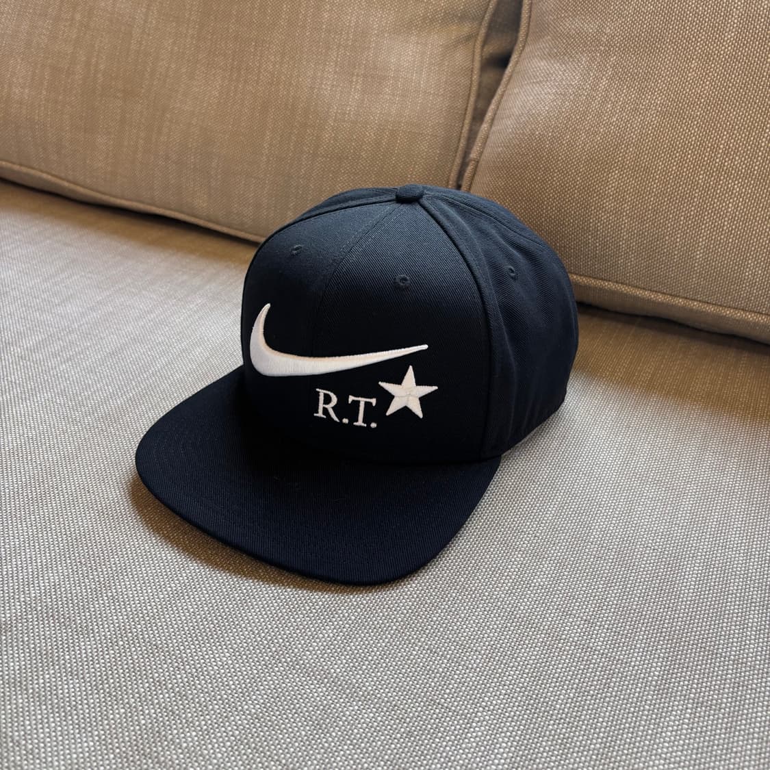 나이키랩 x 리카르도 티시(R.T.) 협업 캡 (희귀 모델/스우시+별 자 상품이미지2