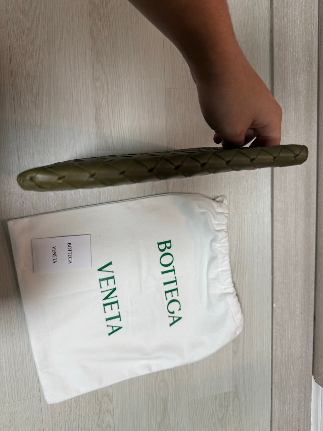 보테가베네타 인트레치아토 하프 지퍼 파우치 상품이미지3