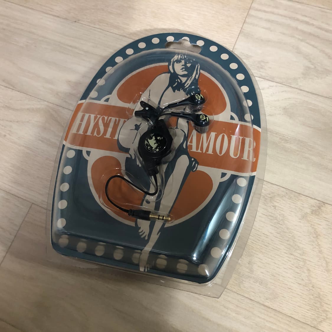 히스테릭글래머 이어폰 상품이미지1