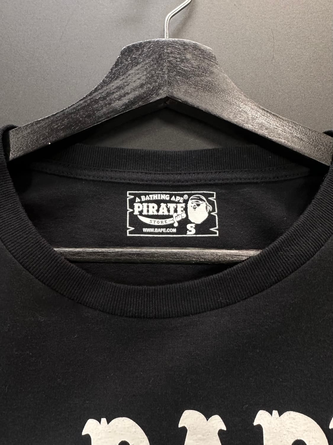 베이프 x PIRATE 해적마일로 롱슬리브 상품이미지4