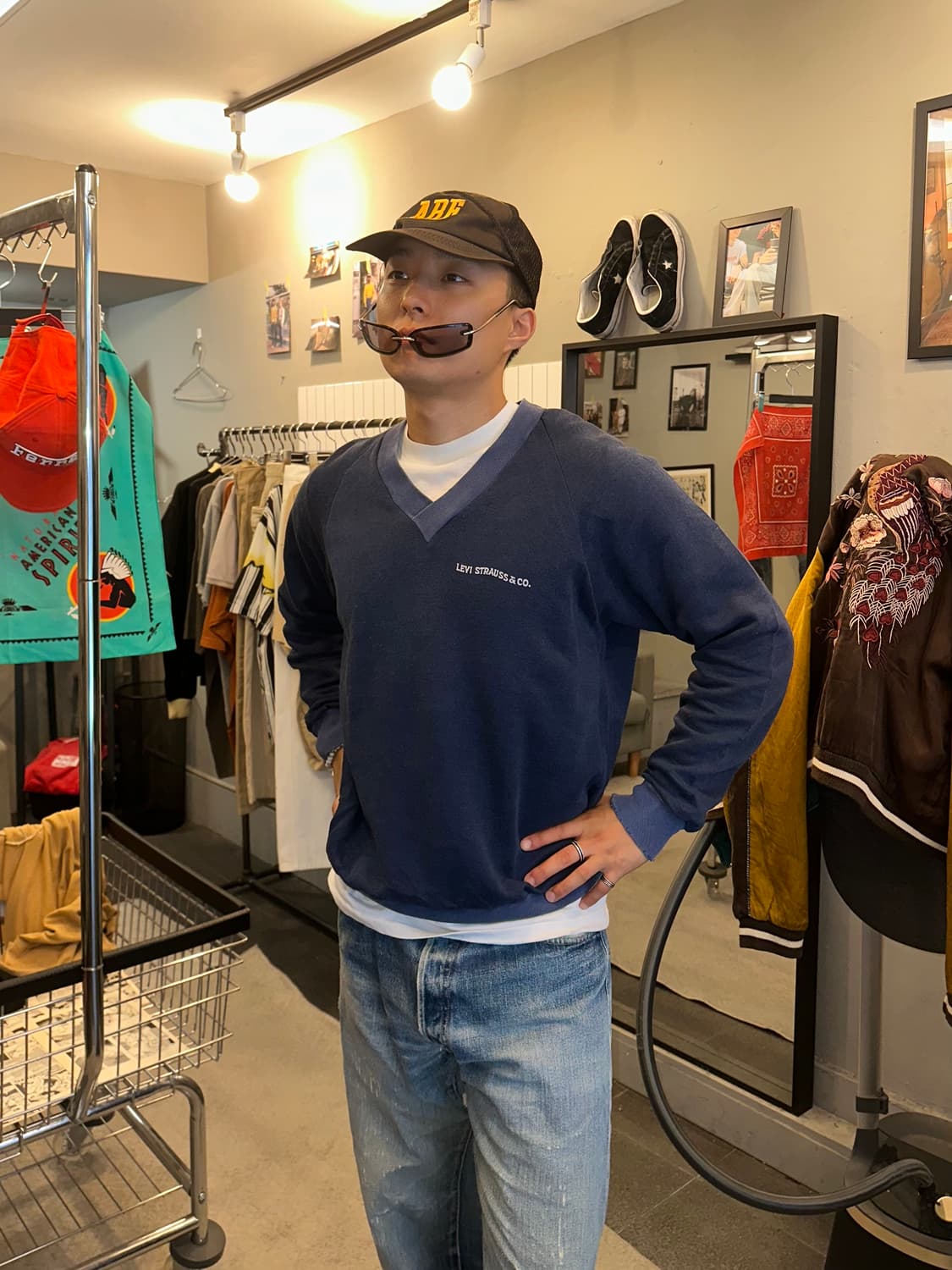 80’s Levi’s V-neck logo print sweatshirt 상품이미지2