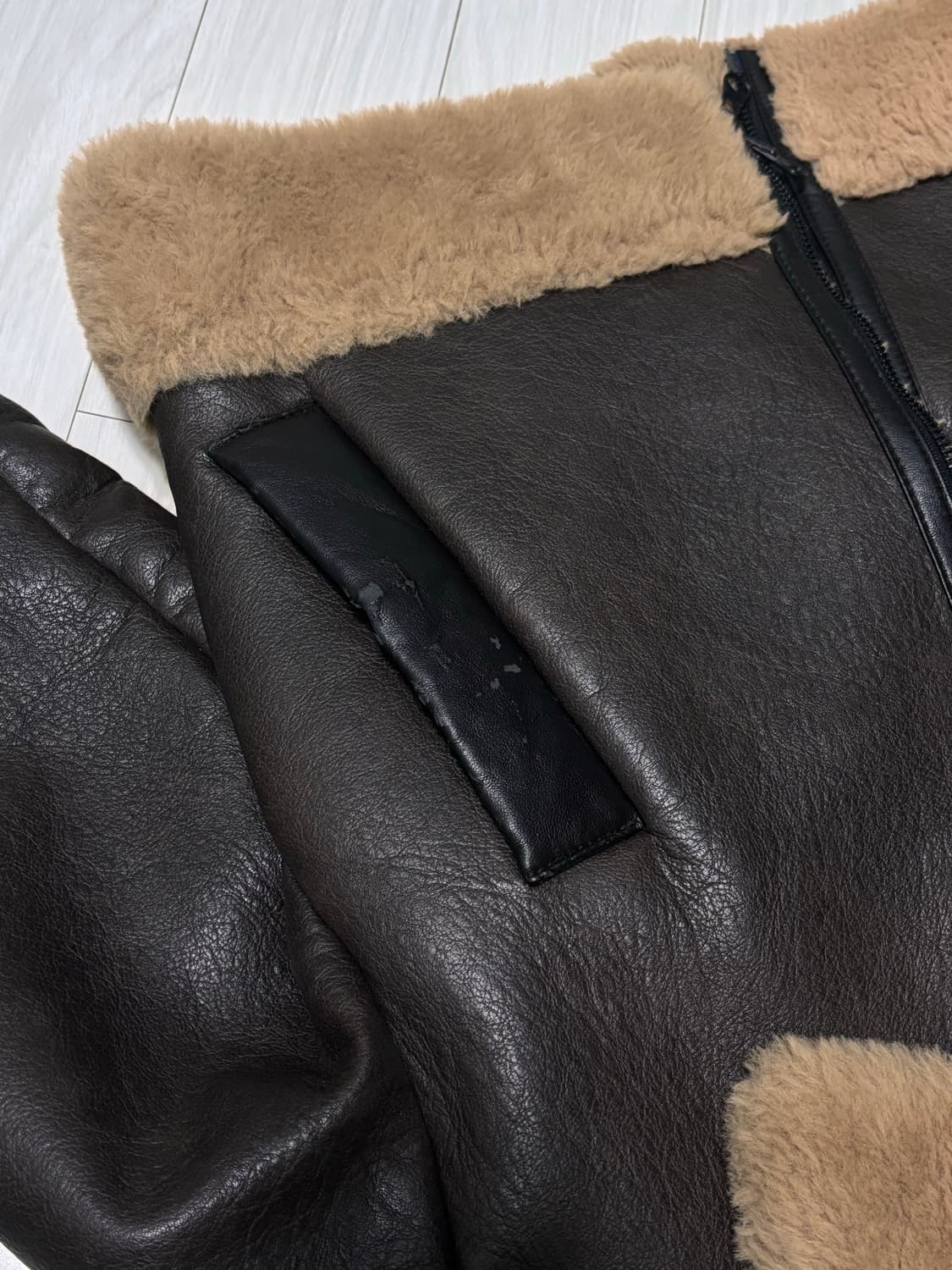 보헤미안서울 무스탕 브라운 21FW 상품이미지5