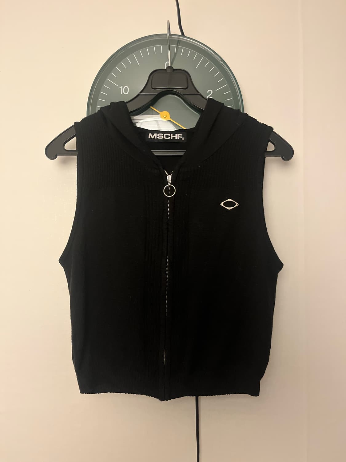 미스치프 후드 나시 베스트 니트 상품이미지1