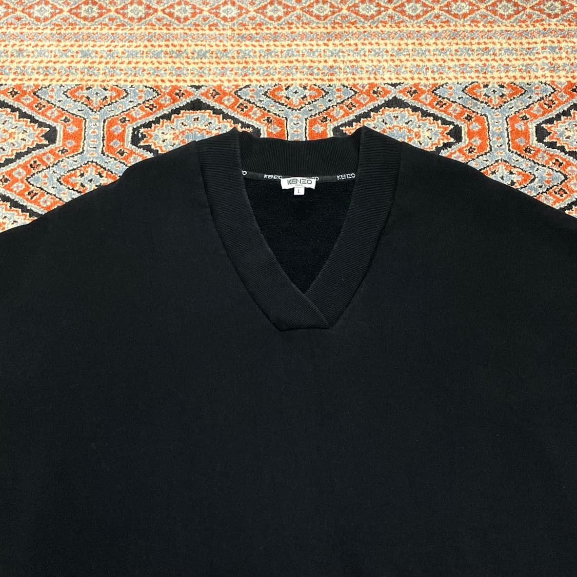 겐조 백프린팅 블랙 기모 가오리핏 브이넥 맨투맨 남성L 상품이미지4