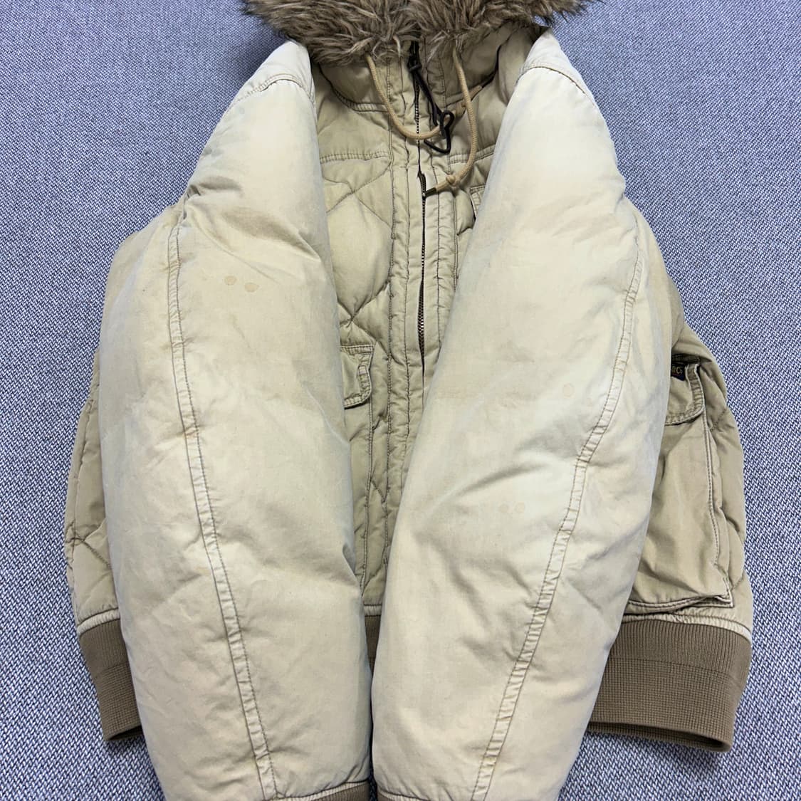 폴로 베이지 푸퍼 봄버 패딩(L) 상품이미지4