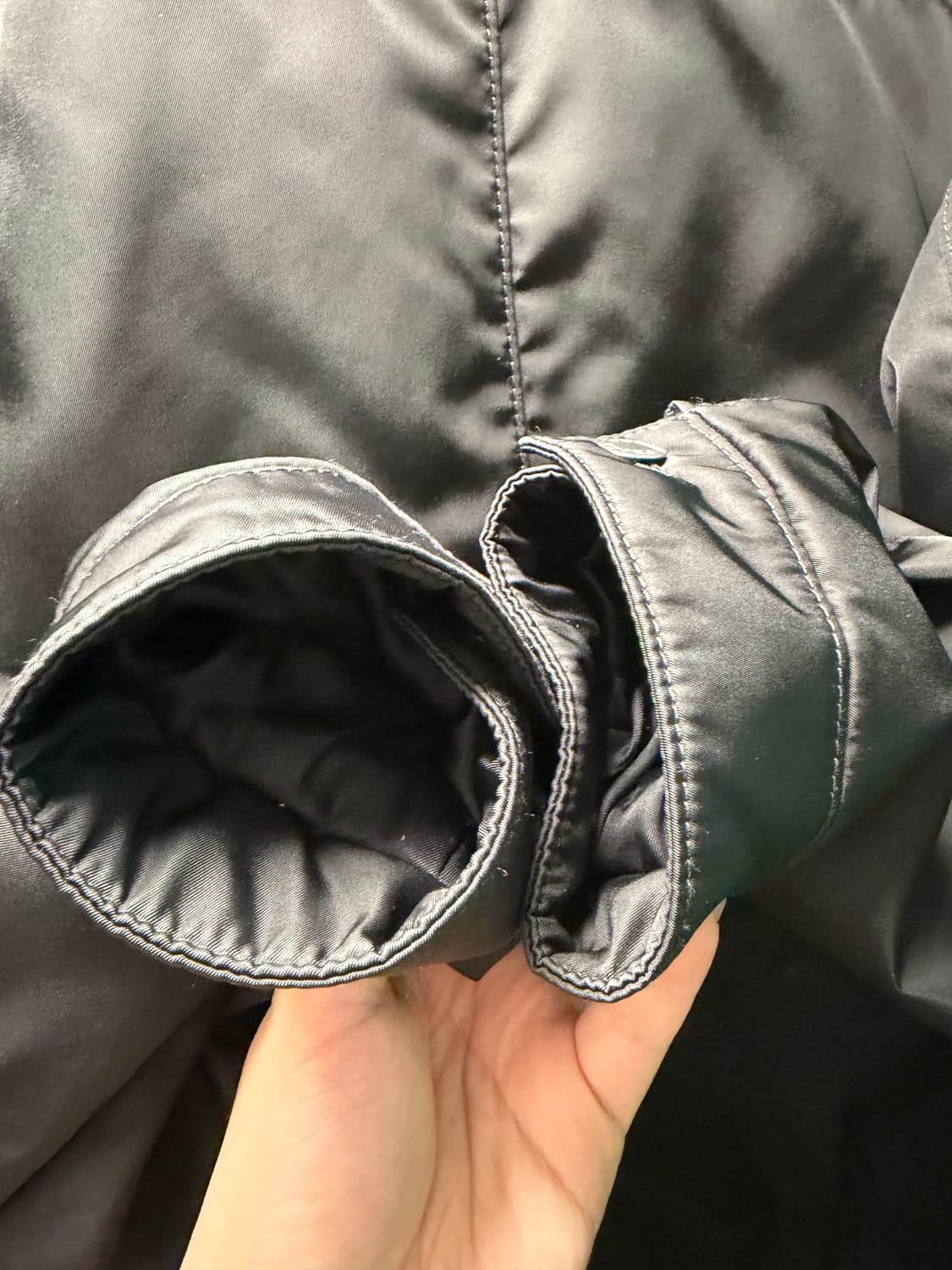 프라다 리나일론 블루종 자켓 판매합니다 상품이미지7