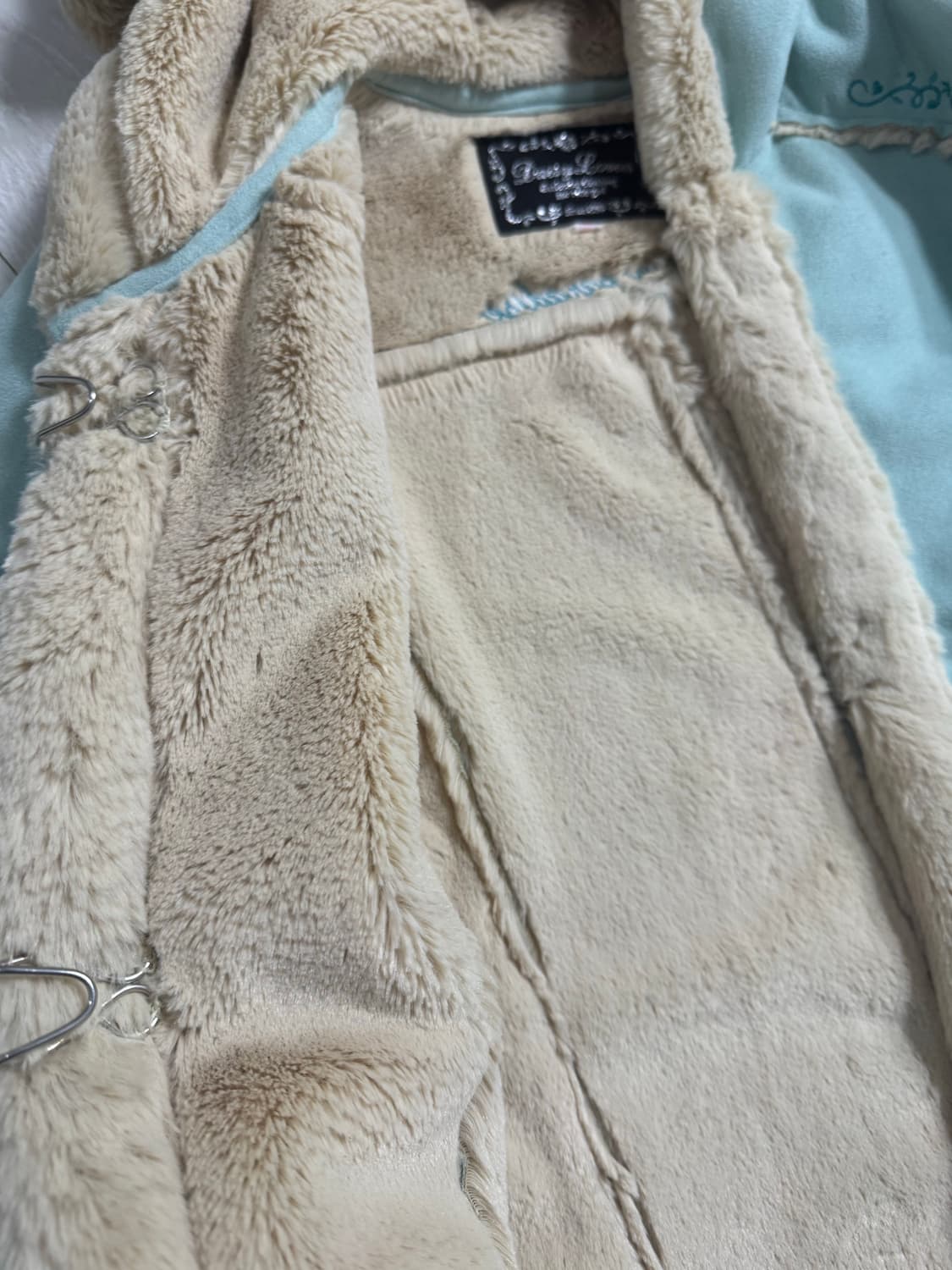 메조피아노 데이지러버스 인조모피 코트 하프코트 상품이미지2