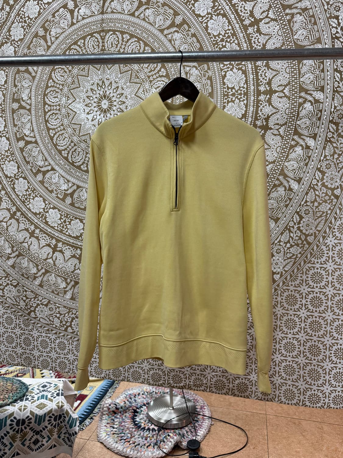 나이키 드라이핏 반집업 옐로우 맨투맨  상품이미지2