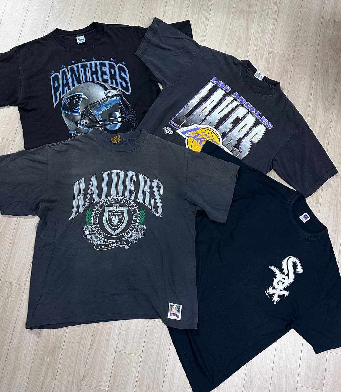 빈티지 티셔츠 4장 묶음  [레이커스, 레이더스, 팬서스,화이트삭스] 상품이미지1