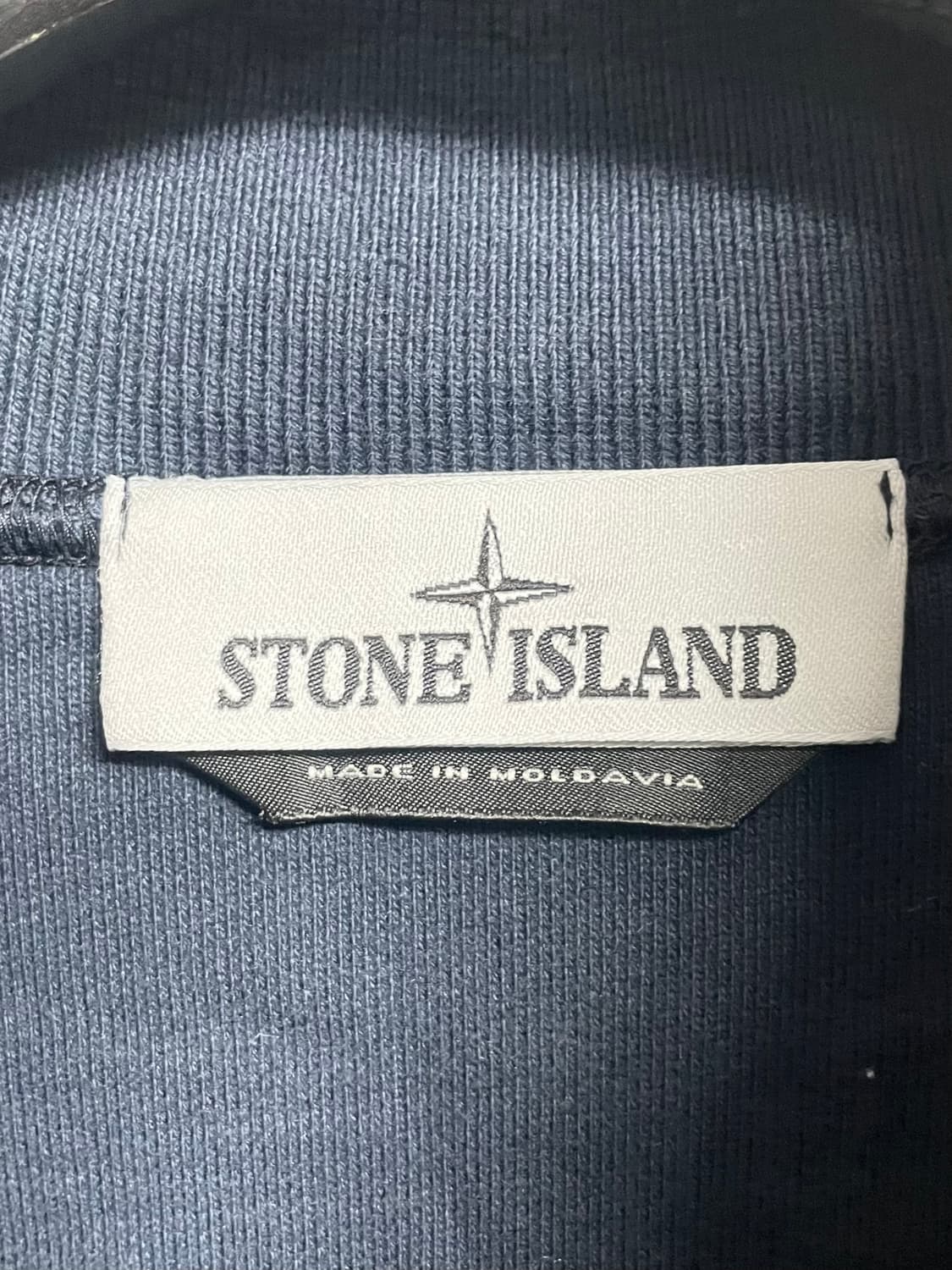 스톤아일랜드 반집업 아노락 맨투맨 (on.325) 상품이미지4