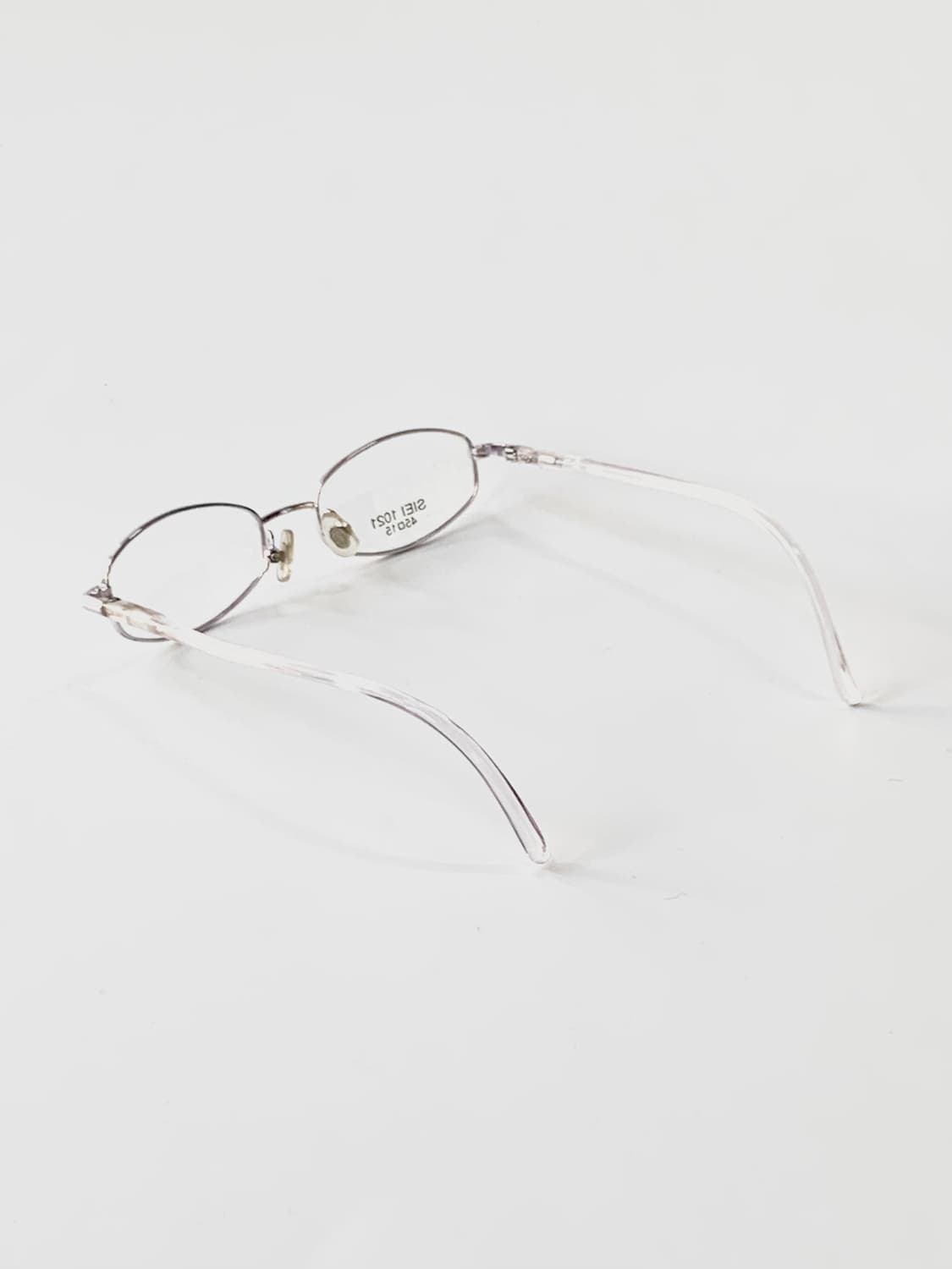 [픽키-651] (small) 실버 메탈 투명템플 오벌 데드스탁 상품이미지6