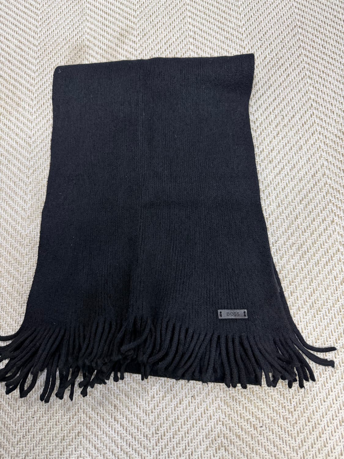 정품) 휴고보스 블랙 프린지 머플러 목도리 상품이미지1