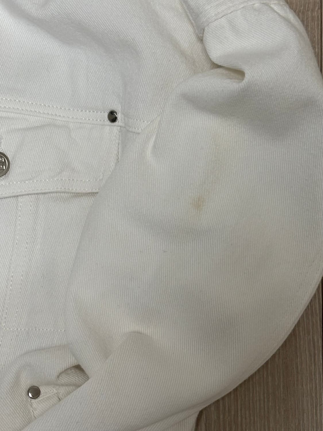 [L] hae.a 헤아 트러커 데님 자켓 화이트 상품이미지3