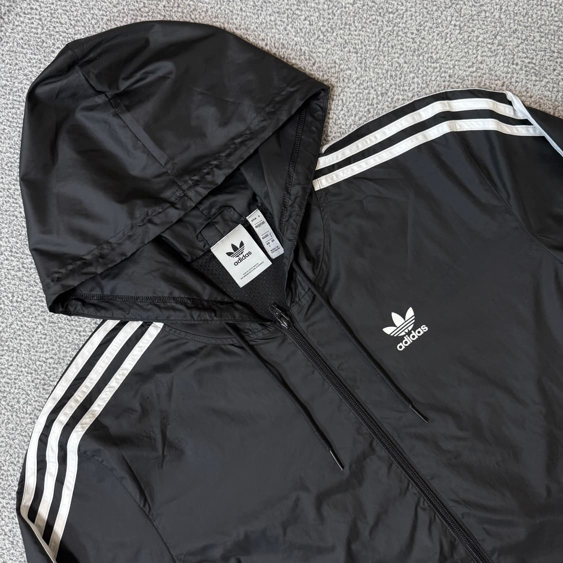 아디다스 바람막이 후드 상품이미지3
