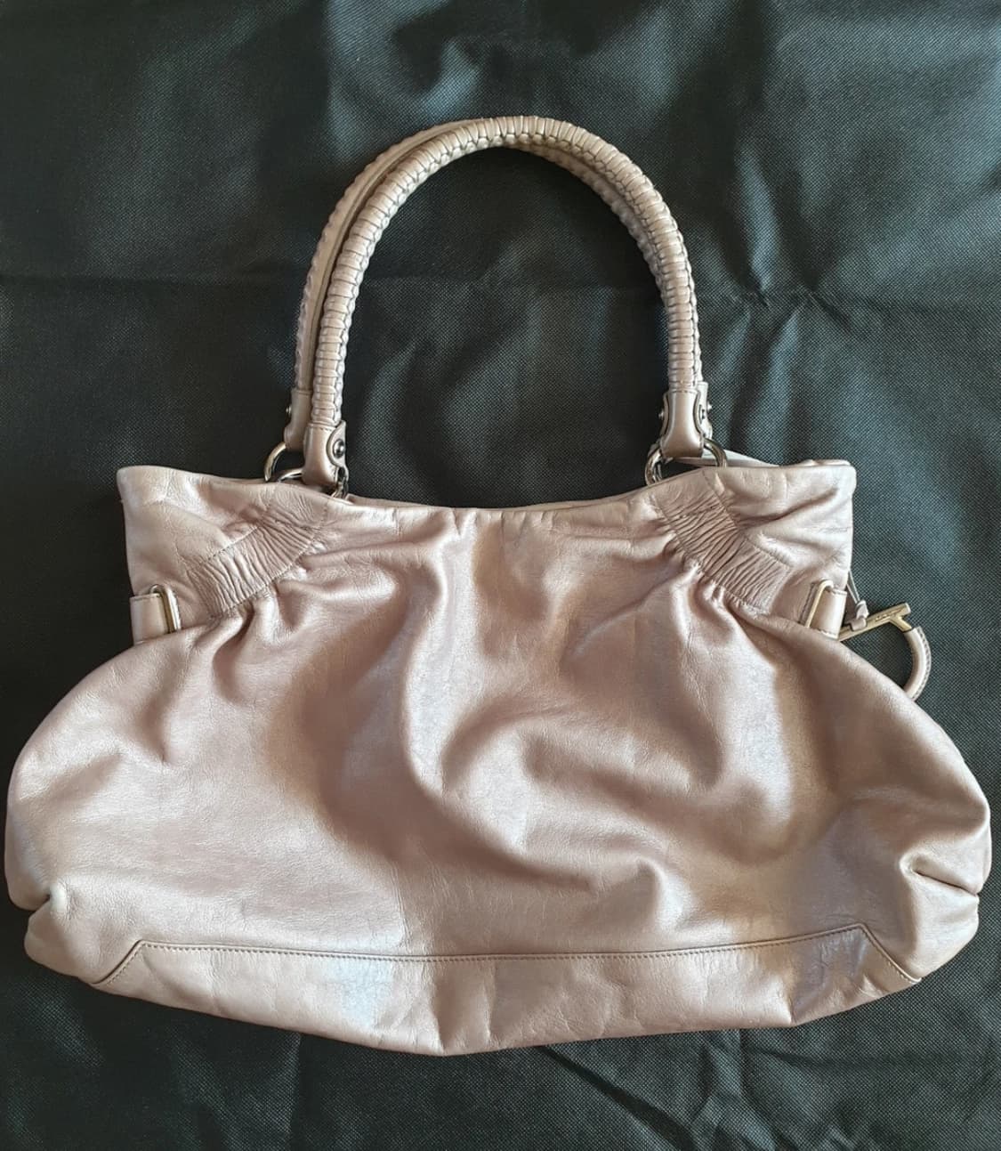 Ferragamo 페라가모 페레가모 간치니 숄더백 베이비핑크 크림 상품이미지2